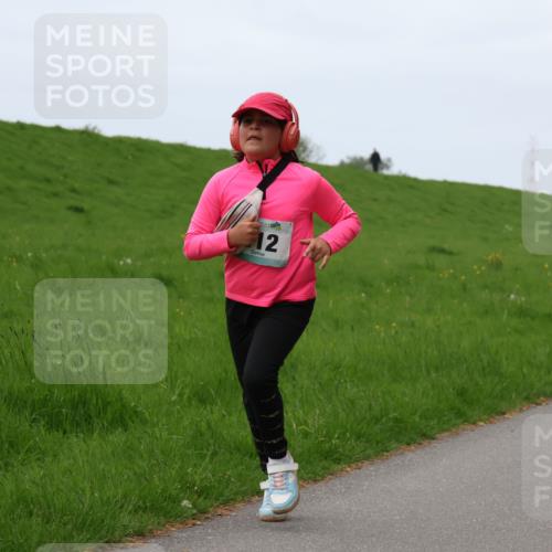 04.05.2025 - 8. Wedeler Halbmarathon Yannick Fuchs http://msf.ph/oto/7832395 04.05.2025 11:21:09 Laufen 12 meine-sportfotos.de
