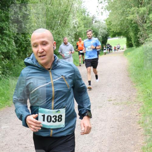 04.05.2025 - 8. Wedeler Halbmarathon Lena Gebhardt http://msf.ph/oto/7832409 04.05.2025 11:19:59 Laufen 1038, 704, 303 meine-sportfotos.de
