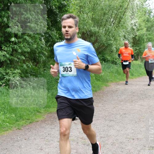 04.05.2025 - 8. Wedeler Halbmarathon Lena Gebhardt http://msf.ph/oto/7832426 04.05.2025 11:20:00 Laufen 303, 783 meine-sportfotos.de