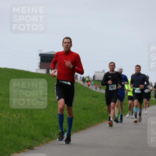 04.05.2025 - 8. Wedeler Halbmarathon Yannick Fuchs http://msf.ph/oto/7832428 04.05.2025 11:21:11 Laufen 367, 699 meine-sportfotos.de