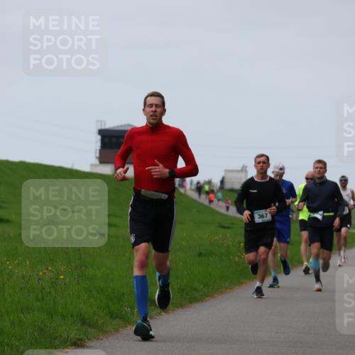 04.05.2025 - 8. Wedeler Halbmarathon Yannick Fuchs http://msf.ph/oto/7832436 04.05.2025 11:21:11 Laufen 367 meine-sportfotos.de