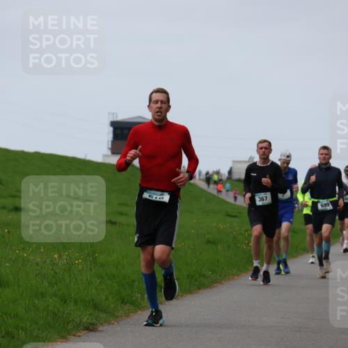 04.05.2025 - 8. Wedeler Halbmarathon Yannick Fuchs http://msf.ph/oto/7832443 04.05.2025 11:21:11 Laufen 367, 699 meine-sportfotos.de