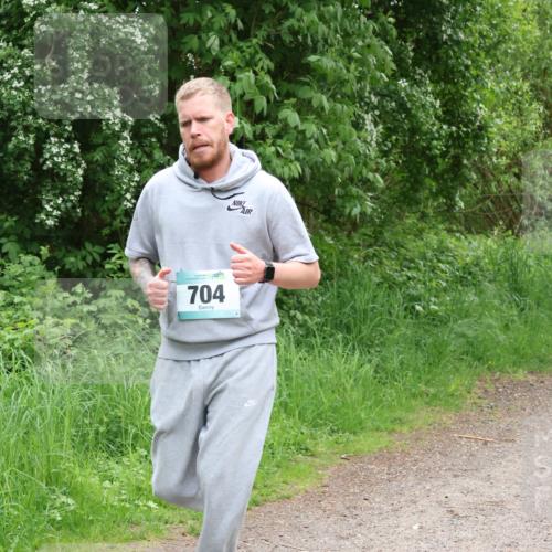 04.05.2025 - 8. Wedeler Halbmarathon Lena Gebhardt http://msf.ph/oto/7832446 04.05.2025 11:20:01 Laufen 704 meine-sportfotos.de
