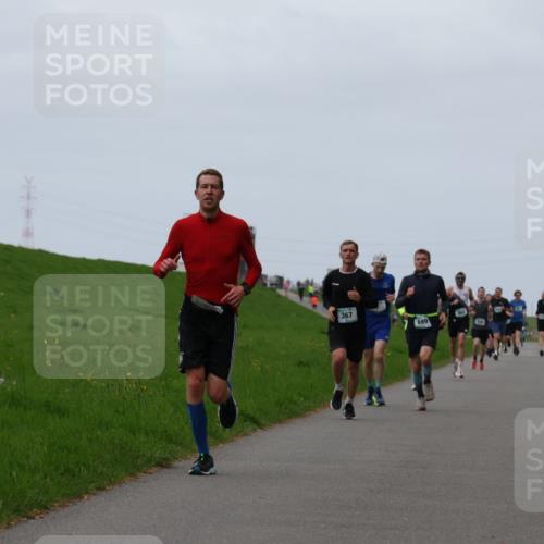 04.05.2025 - 8. Wedeler Halbmarathon Yannick Fuchs http://msf.ph/oto/7832454 04.05.2025 11:21:12 Laufen 367, 699 meine-sportfotos.de