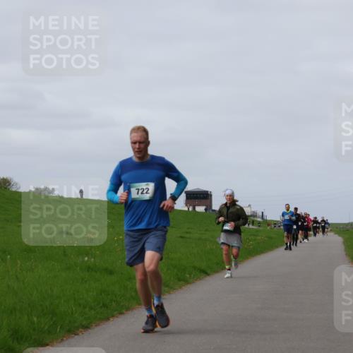 04.05.2025 - 8. Wedeler Halbmarathon Yannick Fuchs http://msf.ph/oto/7832484 04.05.2025 11:41:29 Laufen 722 meine-sportfotos.de