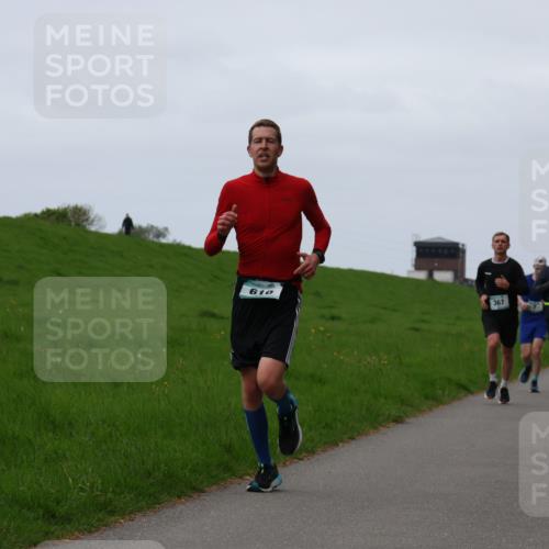04.05.2025 - 8. Wedeler Halbmarathon Yannick Fuchs http://msf.ph/oto/7832488 04.05.2025 11:21:14 Laufen 610, 367, 699 meine-sportfotos.de