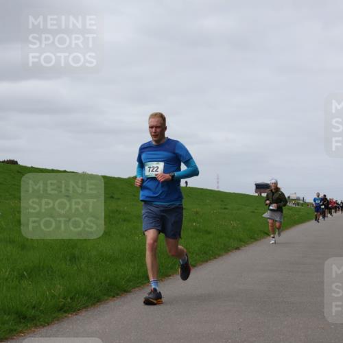 04.05.2025 - 8. Wedeler Halbmarathon Yannick Fuchs http://msf.ph/oto/7832514 04.05.2025 11:41:30 Laufen 722, 122 meine-sportfotos.de