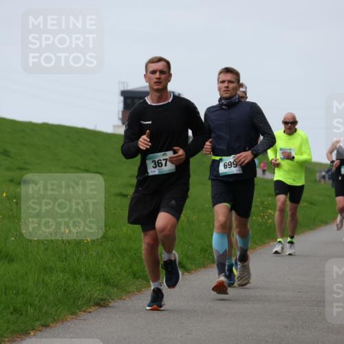 04.05.2025 - 8. Wedeler Halbmarathon Yannick Fuchs http://msf.ph/oto/7832522 04.05.2025 11:21:15 Laufen 889, 367, 699, 863, 646 meine-sportfotos.de