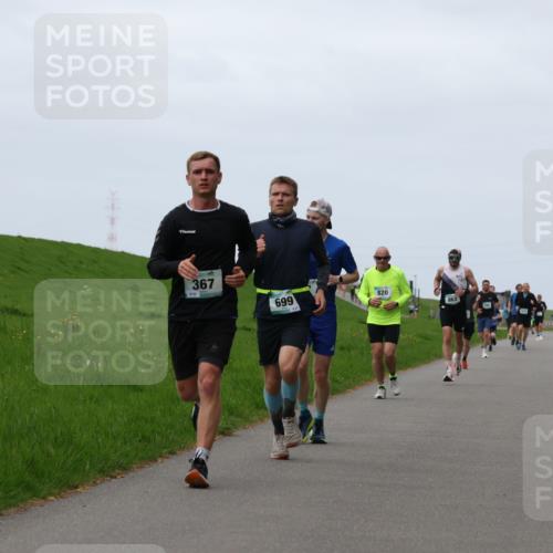 04.05.2025 - 8. Wedeler Halbmarathon Yannick Fuchs http://msf.ph/oto/7832586 04.05.2025 11:21:17 Laufen 367, 699, 820 meine-sportfotos.de