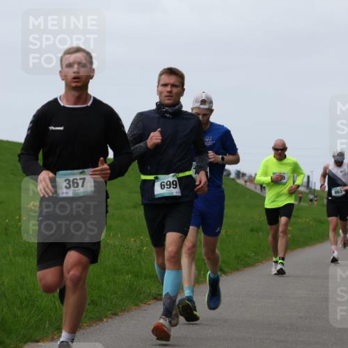 04.05.2025 - 8. Wedeler Halbmarathon Yannick Fuchs http://msf.ph/oto/7832608 04.05.2025 11:21:18 Laufen 367, 8, 89, 699, 863 meine-sportfotos.de
