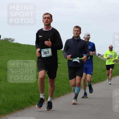 04.05.2025 - 8. Wedeler Halbmarathon Yannick Fuchs http://msf.ph/oto/7832615 04.05.2025 11:21:18 Laufen 367, 99, 820, 863, 4 meine-sportfotos.de