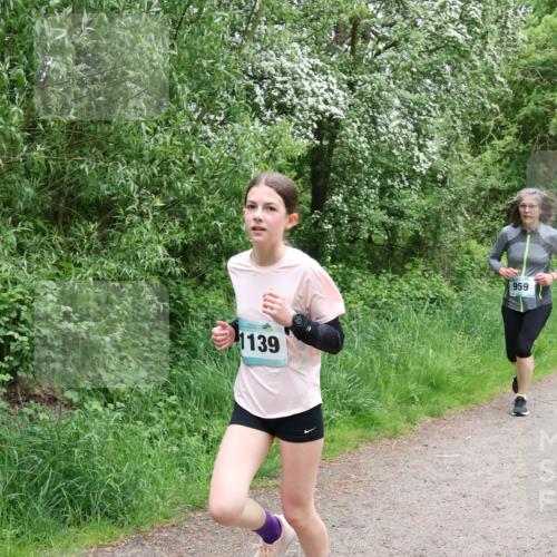 04.05.2025 - 8. Wedeler Halbmarathon Lena Gebhardt http://msf.ph/oto/7832630 04.05.2025 11:20:16 Laufen 1139, 959 meine-sportfotos.de