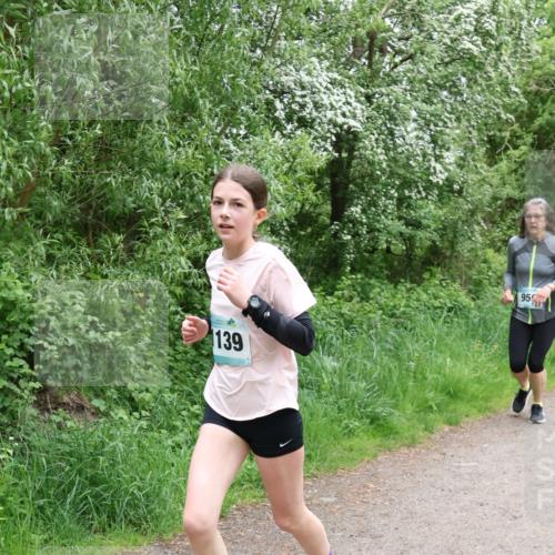 04.05.2025 - 8. Wedeler Halbmarathon Lena Gebhardt http://msf.ph/oto/7832634 04.05.2025 11:20:16 Laufen 139, 959 meine-sportfotos.de