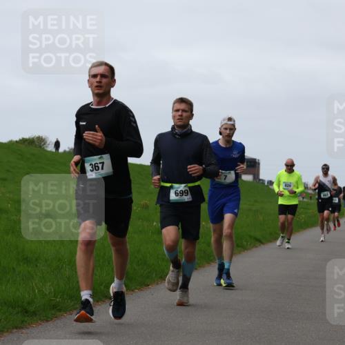04.05.2025 - 8. Wedeler Halbmarathon Yannick Fuchs http://msf.ph/oto/7832637 04.05.2025 11:21:19 Laufen 367, 889, 699, 820 meine-sportfotos.de