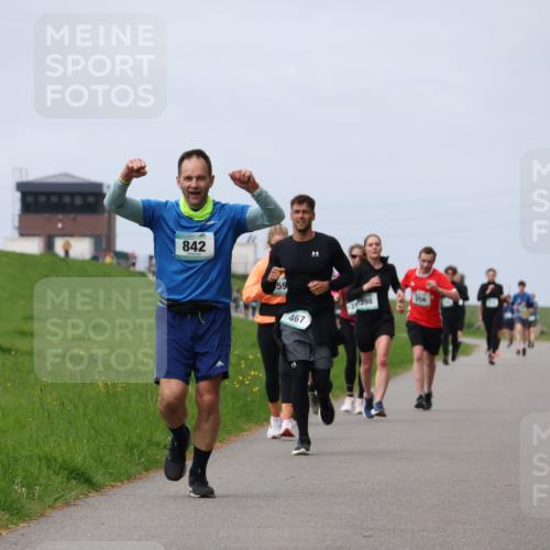 04.05.2025 - 8. Wedeler Halbmarathon Yannick Fuchs http://msf.ph/oto/7832650 04.05.2025 11:41:39 Laufen 842, 59, 467, 3398, 256 meine-sportfotos.de