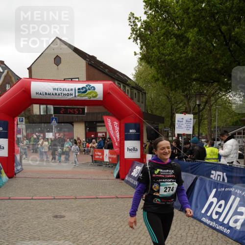 04.05.2025 - 8. Wedeler Halbmarathon Felixshl http://msf.ph/oto/7832654 04.05.2025 12:14:55 Ziel 274, 641, 1158 meine-sportfotos.de