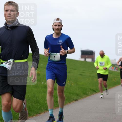 04.05.2025 - 8. Wedeler Halbmarathon Yannick Fuchs http://msf.ph/oto/7832661 04.05.2025 11:21:20 Laufen 99, 23, 7, 820 meine-sportfotos.de