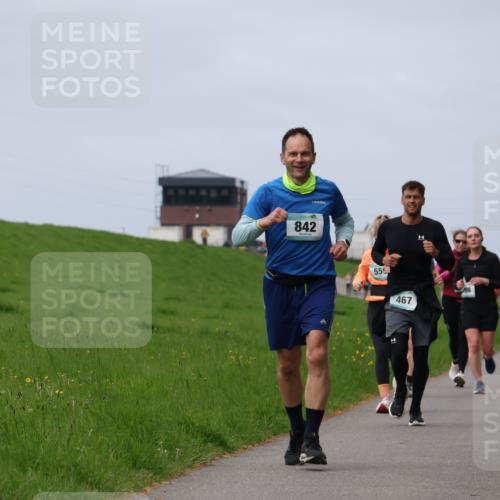04.05.2025 - 8. Wedeler Halbmarathon Yannick Fuchs http://msf.ph/oto/7832669 04.05.2025 11:41:39 Laufen 842, 559, 467, 256 meine-sportfotos.de
