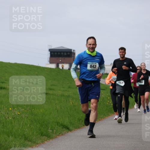04.05.2025 - 8. Wedeler Halbmarathon Yannick Fuchs http://msf.ph/oto/7832673 04.05.2025 11:41:39 Laufen 842, 55, 256, 398, 467 meine-sportfotos.de