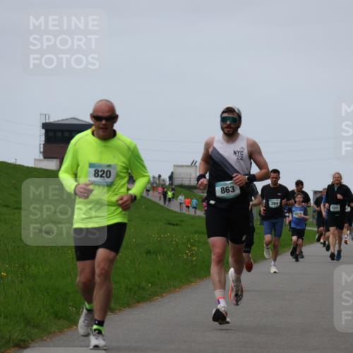 04.05.2025 - 8. Wedeler Halbmarathon Yannick Fuchs http://msf.ph/oto/7832681 04.05.2025 11:21:21 Laufen 820, 863, 22, 394, 10, 1211 meine-sportfotos.de