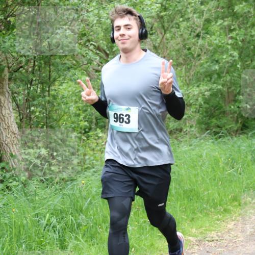 04.05.2025 - 8. Wedeler Halbmarathon Lena Gebhardt http://msf.ph/oto/7832684 04.05.2025 11:20:24 Laufen 963 meine-sportfotos.de