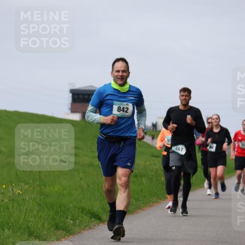 04.05.2025 - 8. Wedeler Halbmarathon Yannick Fuchs http://msf.ph/oto/7832690 04.05.2025 11:41:40 Laufen 842, 55, 467 meine-sportfotos.de