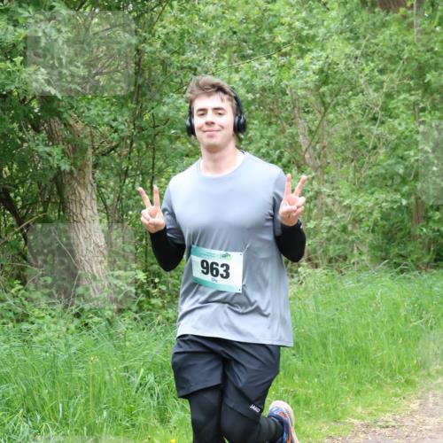 04.05.2025 - 8. Wedeler Halbmarathon Lena Gebhardt http://msf.ph/oto/7832693 04.05.2025 11:20:24 Laufen 963 meine-sportfotos.de