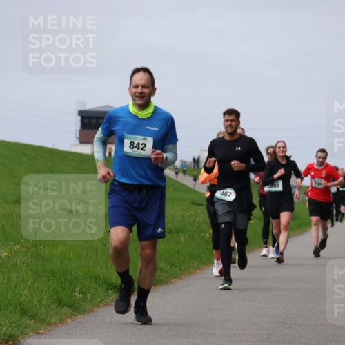 04.05.2025 - 8. Wedeler Halbmarathon Yannick Fuchs http://msf.ph/oto/7832696 04.05.2025 11:41:40 Laufen 842, 7, 467, 398, 256 meine-sportfotos.de