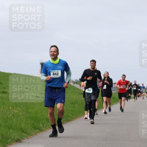 04.05.2025 - 8. Wedeler Halbmarathon Yannick Fuchs http://msf.ph/oto/7832709 04.05.2025 11:41:40 Laufen 842, 467 meine-sportfotos.de