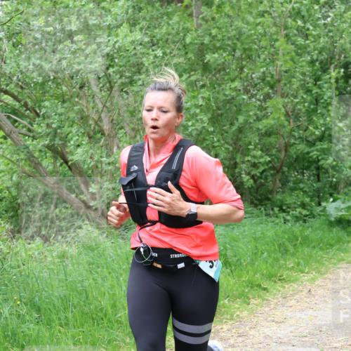 04.05.2025 - 8. Wedeler Halbmarathon Lena Gebhardt http://msf.ph/oto/7832725 04.05.2025 11:20:27 Laufen  meine-sportfotos.de