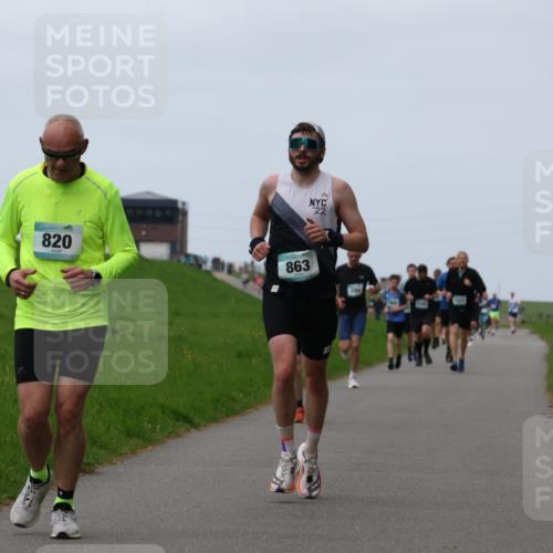 04.05.2025 - 8. Wedeler Halbmarathon Yannick Fuchs http://msf.ph/oto/7832756 04.05.2025 11:21:23 Laufen 820, 863, 22, 294 meine-sportfotos.de