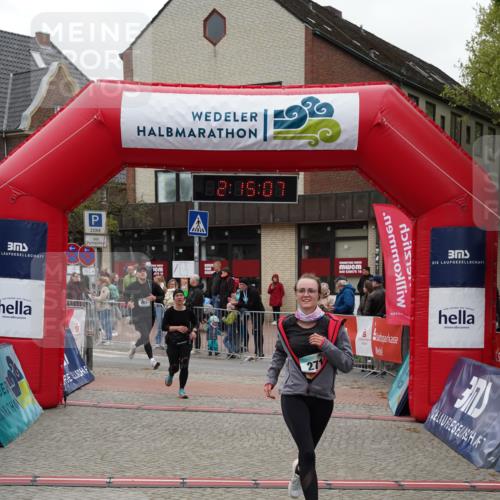 04.05.2025 - 8. Wedeler Halbmarathon Felixshl http://msf.ph/oto/7832765 04.05.2025 12:15:04 Ziel 271, 296, 601 meine-sportfotos.de