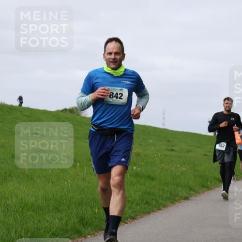 04.05.2025 - 8. Wedeler Halbmarathon Yannick Fuchs http://msf.ph/oto/7832774 04.05.2025 11:41:44 Laufen 842, 467, 233 meine-sportfotos.de