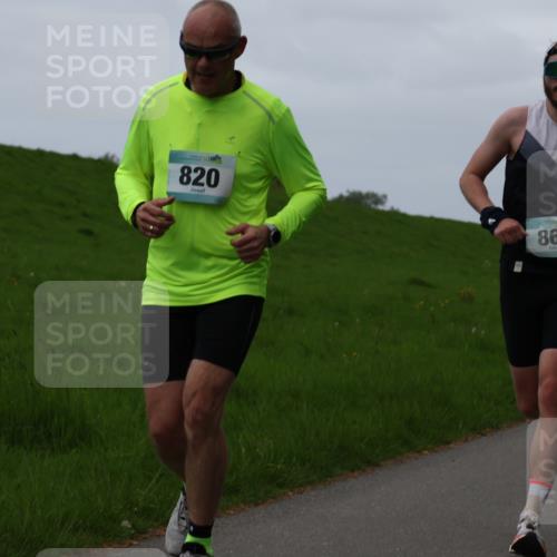 04.05.2025 - 8. Wedeler Halbmarathon Yannick Fuchs http://msf.ph/oto/7832789 04.05.2025 11:21:26 Laufen 820, 863, 22, 84 meine-sportfotos.de