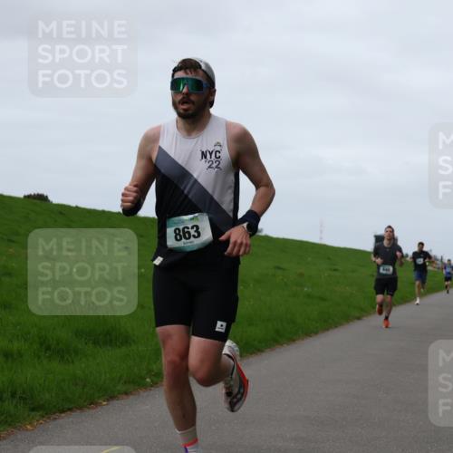 04.05.2025 - 8. Wedeler Halbmarathon Yannick Fuchs http://msf.ph/oto/7832819 04.05.2025 11:21:27 Laufen 863, 22, 840 meine-sportfotos.de