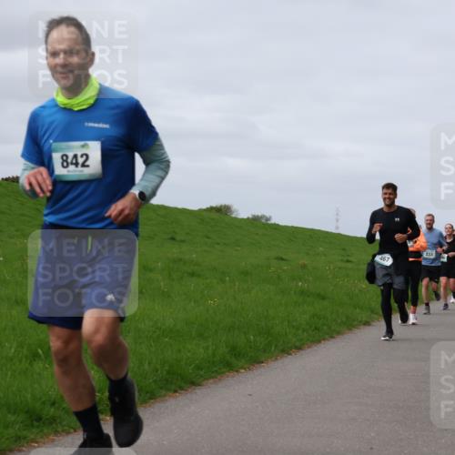 04.05.2025 - 8. Wedeler Halbmarathon Yannick Fuchs http://msf.ph/oto/7832822 04.05.2025 11:41:45 Laufen 842, 467, 233 meine-sportfotos.de