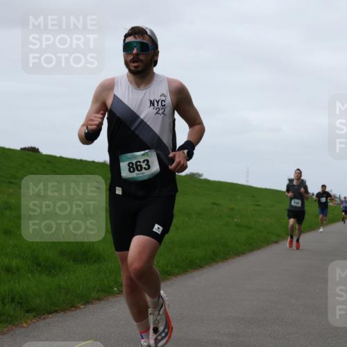 04.05.2025 - 8. Wedeler Halbmarathon Yannick Fuchs http://msf.ph/oto/7832823 04.05.2025 11:21:27 Laufen 863, 22, 840 meine-sportfotos.de