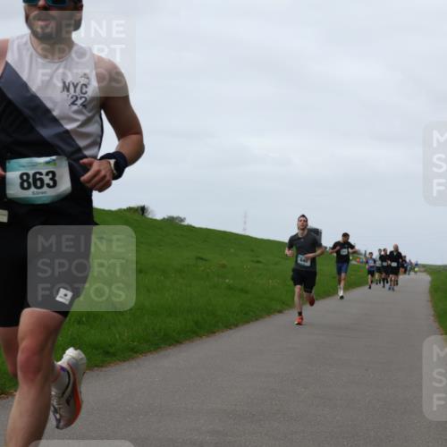 04.05.2025 - 8. Wedeler Halbmarathon Yannick Fuchs http://msf.ph/oto/7832831 04.05.2025 11:21:27 Laufen 22, 863, 840 meine-sportfotos.de