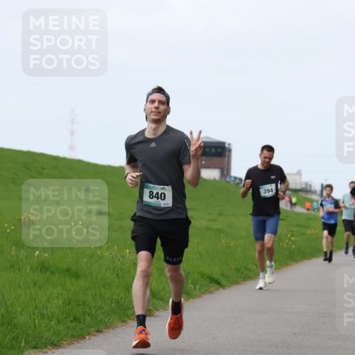 04.05.2025 - 8. Wedeler Halbmarathon Yannick Fuchs http://msf.ph/oto/7832839 04.05.2025 11:21:28 Laufen 840, 394, 226 meine-sportfotos.de