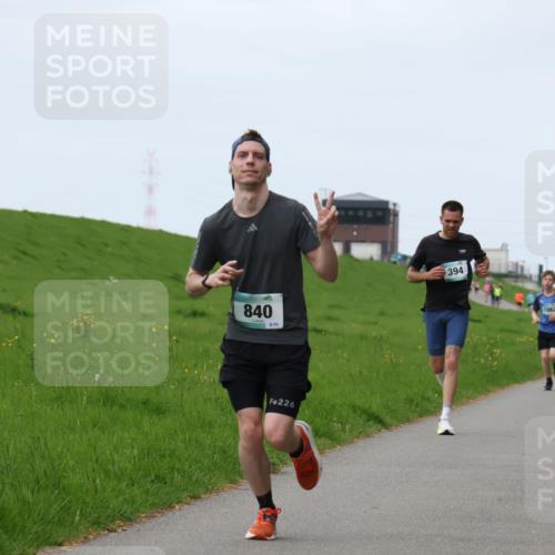 04.05.2025 - 8. Wedeler Halbmarathon Yannick Fuchs http://msf.ph/oto/7832848 04.05.2025 11:21:28 Laufen 840, 60, 226, 394, 1211, 1062, 116 meine-sportfotos.de