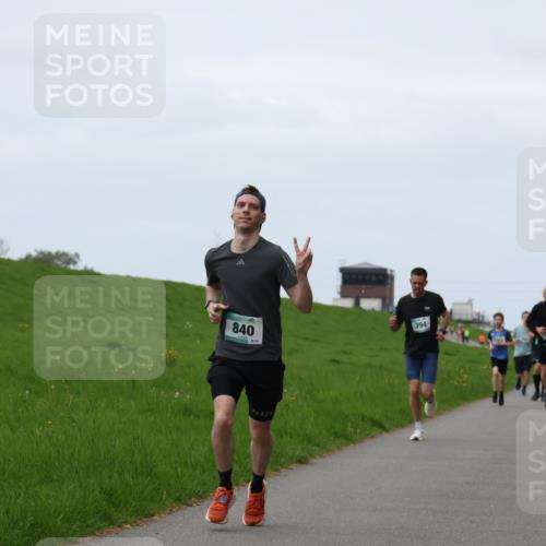 04.05.2025 - 8. Wedeler Halbmarathon Yannick Fuchs http://msf.ph/oto/7832869 04.05.2025 11:21:28 Laufen 840, 394, 228 meine-sportfotos.de