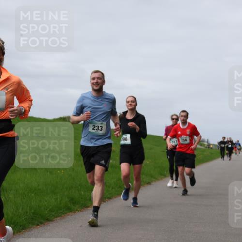 04.05.2025 - 8. Wedeler Halbmarathon Yannick Fuchs http://msf.ph/oto/7832942 04.05.2025 11:41:50 Laufen 559, 233, 198, 317, 256 meine-sportfotos.de