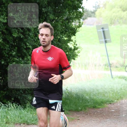 04.05.2025 - 8. Wedeler Halbmarathon Lena Gebhardt http://msf.ph/oto/7832959 04.05.2025 11:20:53 Laufen  meine-sportfotos.de