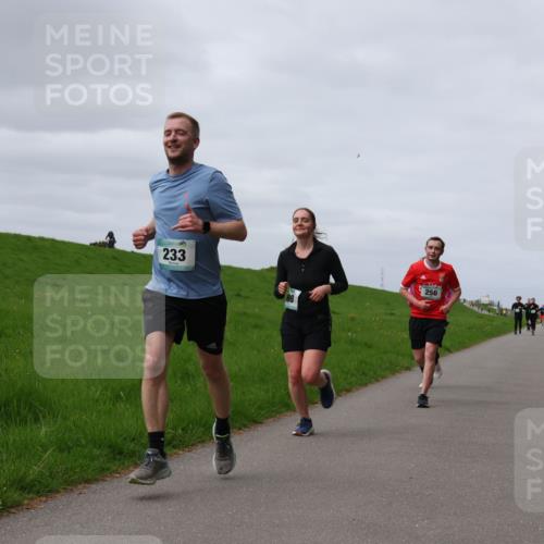 04.05.2025 - 8. Wedeler Halbmarathon Yannick Fuchs http://msf.ph/oto/7832968 04.05.2025 11:41:51 Laufen 233, 256 meine-sportfotos.de