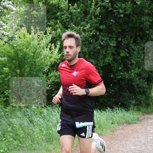 04.05.2025 - 8. Wedeler Halbmarathon Lena Gebhardt http://msf.ph/oto/7832982 04.05.2025 11:20:54 Laufen  meine-sportfotos.de