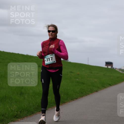 04.05.2025 - 8. Wedeler Halbmarathon Yannick Fuchs http://msf.ph/oto/7833033 04.05.2025 11:41:54 Laufen 317 meine-sportfotos.de