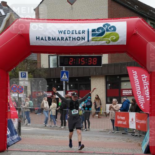 04.05.2025 - 8. Wedeler Halbmarathon Felixshl http://msf.ph/oto/7833039 04.05.2025 12:15:36 Ziel 102, 276, 675 meine-sportfotos.de