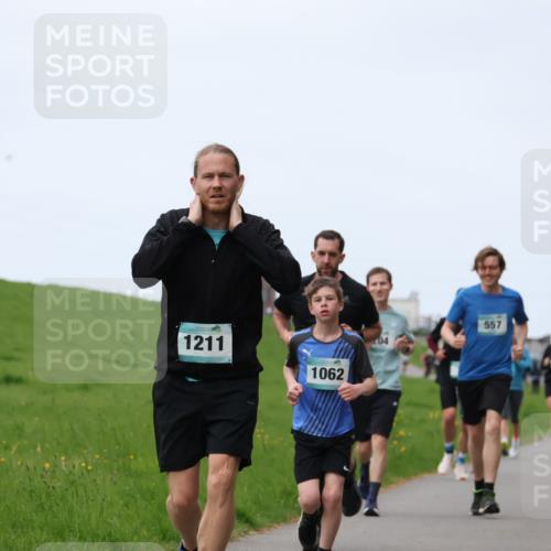 04.05.2025 - 8. Wedeler Halbmarathon Yannick Fuchs http://msf.ph/oto/7833049 04.05.2025 11:21:36 Laufen 1211, 1062, 04, 557 meine-sportfotos.de