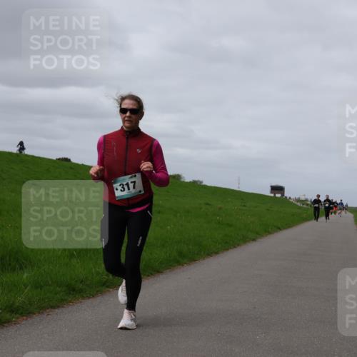 04.05.2025 - 8. Wedeler Halbmarathon Yannick Fuchs http://msf.ph/oto/7833054 04.05.2025 11:41:54 Laufen 317 meine-sportfotos.de