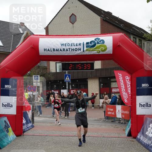 04.05.2025 - 8. Wedeler Halbmarathon Felixshl http://msf.ph/oto/7833071 04.05.2025 12:15:37 Ziel 102, 270, 276, 675 meine-sportfotos.de